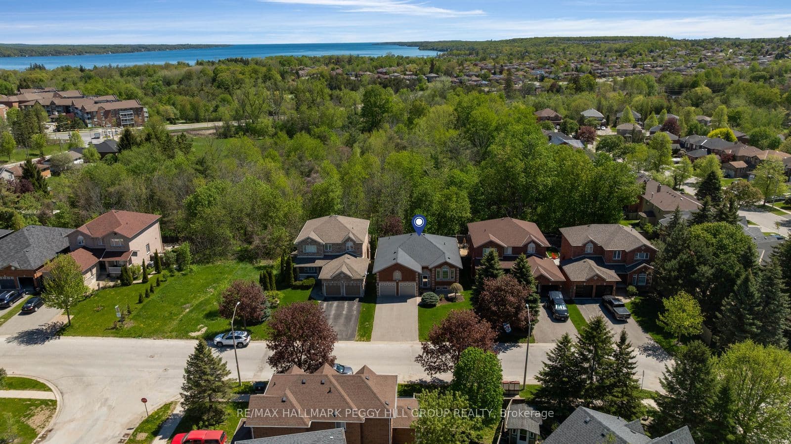61 Maclaren Avenue, Barrie, ON L4N 5T4