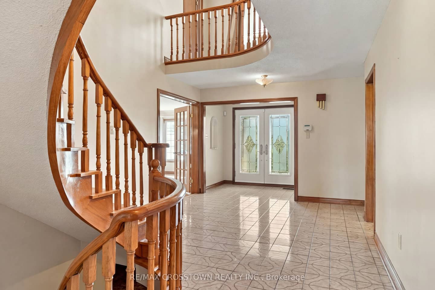 322 Forest Drive, Vaughan, ON L4L 3T6