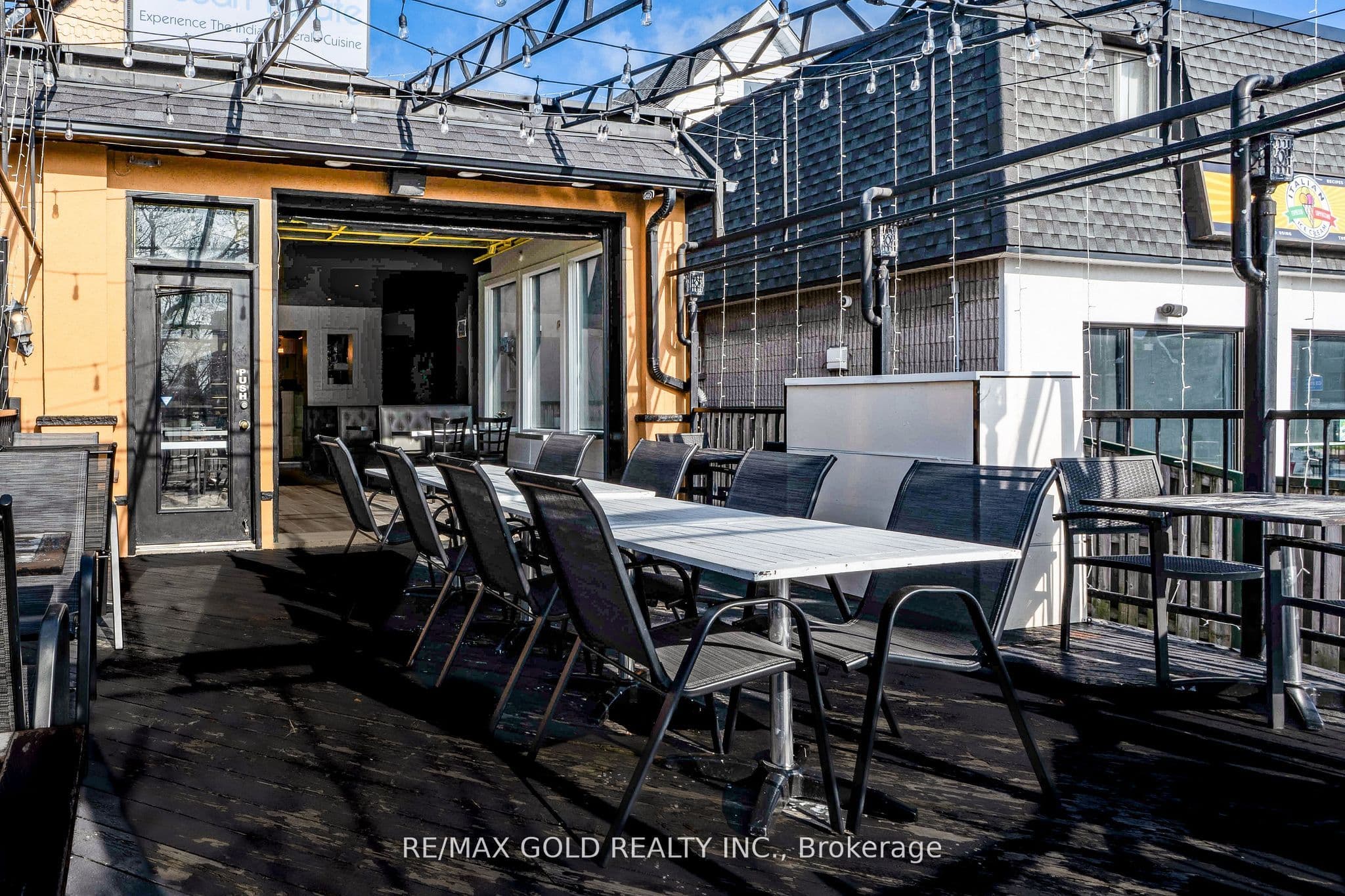 5448 Victoria Avenue, Niagara Falls, ON L2G 3L2