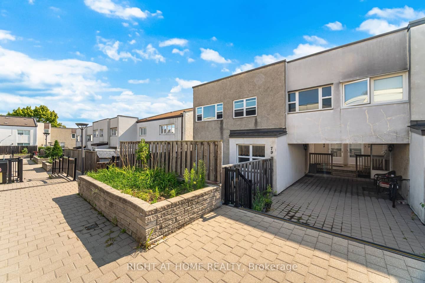 3050 Constitution Boulevard 79, Mississauga, ON L4Y 3X1