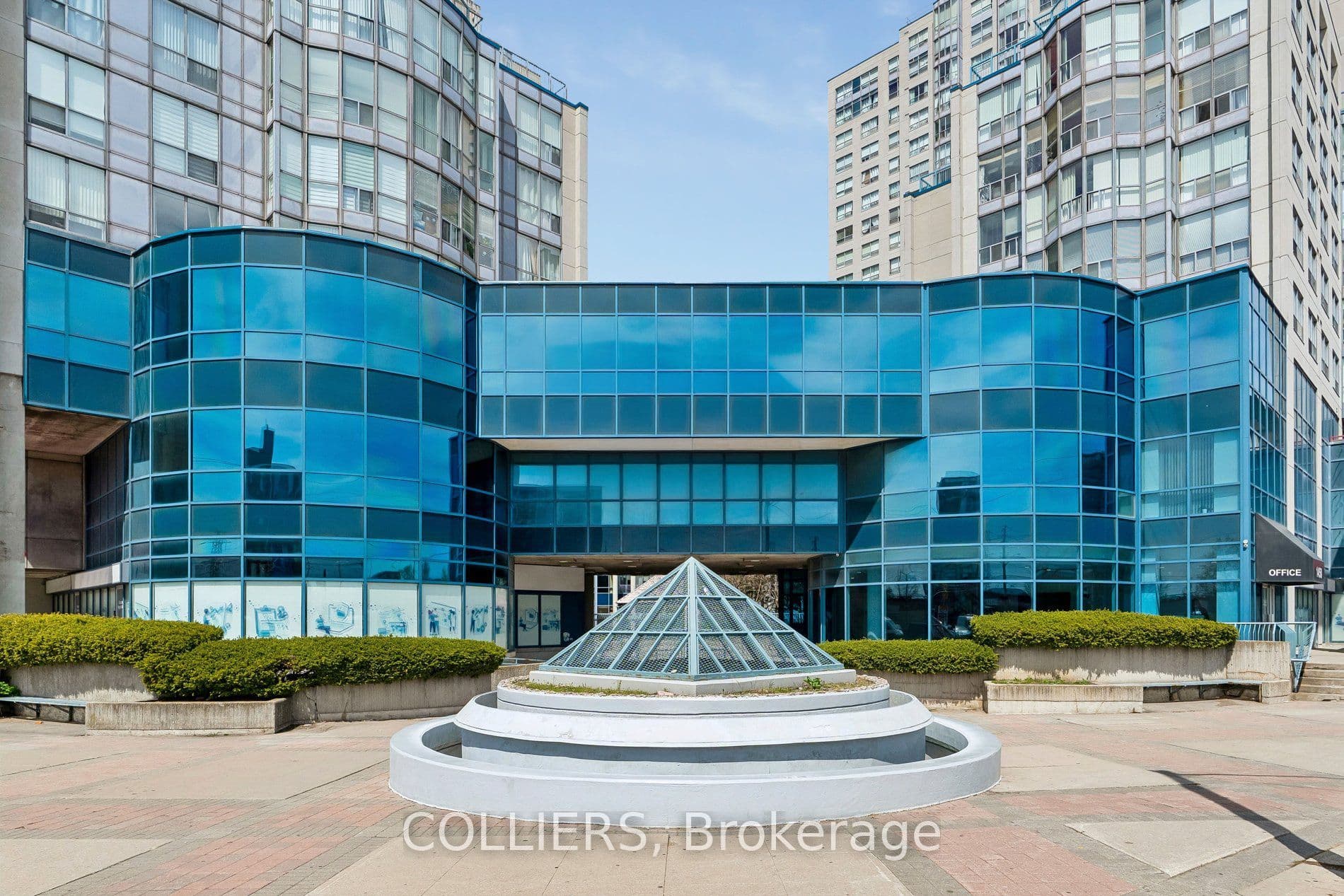 1450 Midland Avenue 300, Toronto, ON M1P 2R7