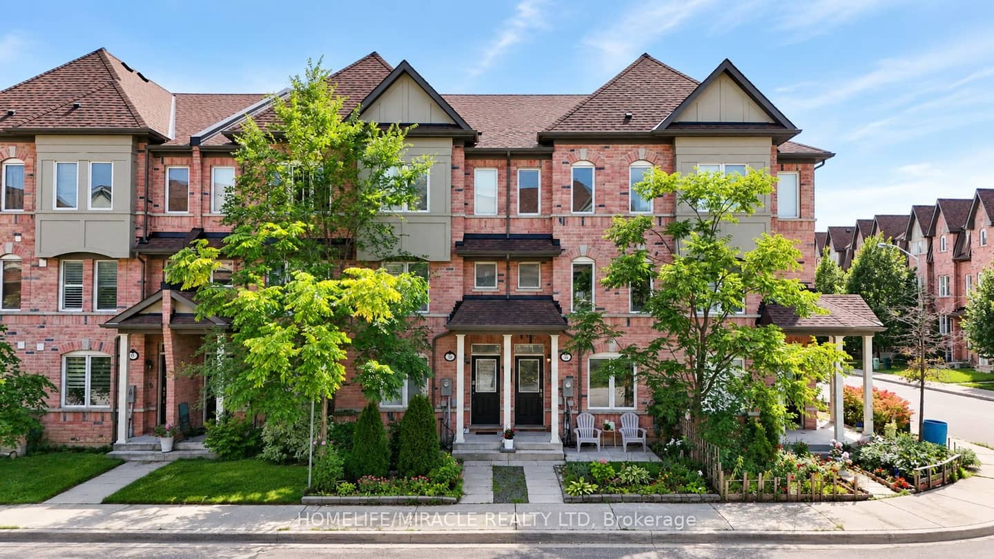 3 De Jong Street, Toronto, ON M1P 0C1