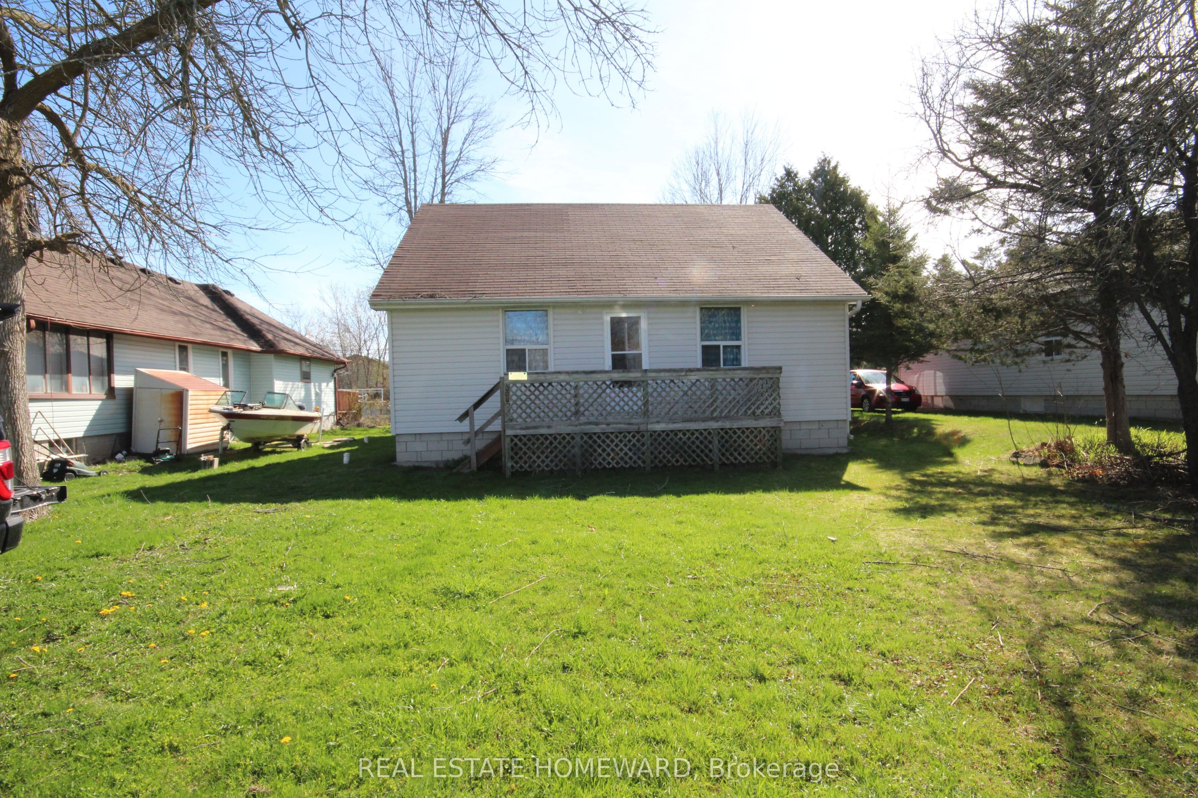 27125 Woodbine Avenue, Georgina, ON L4P 3E9