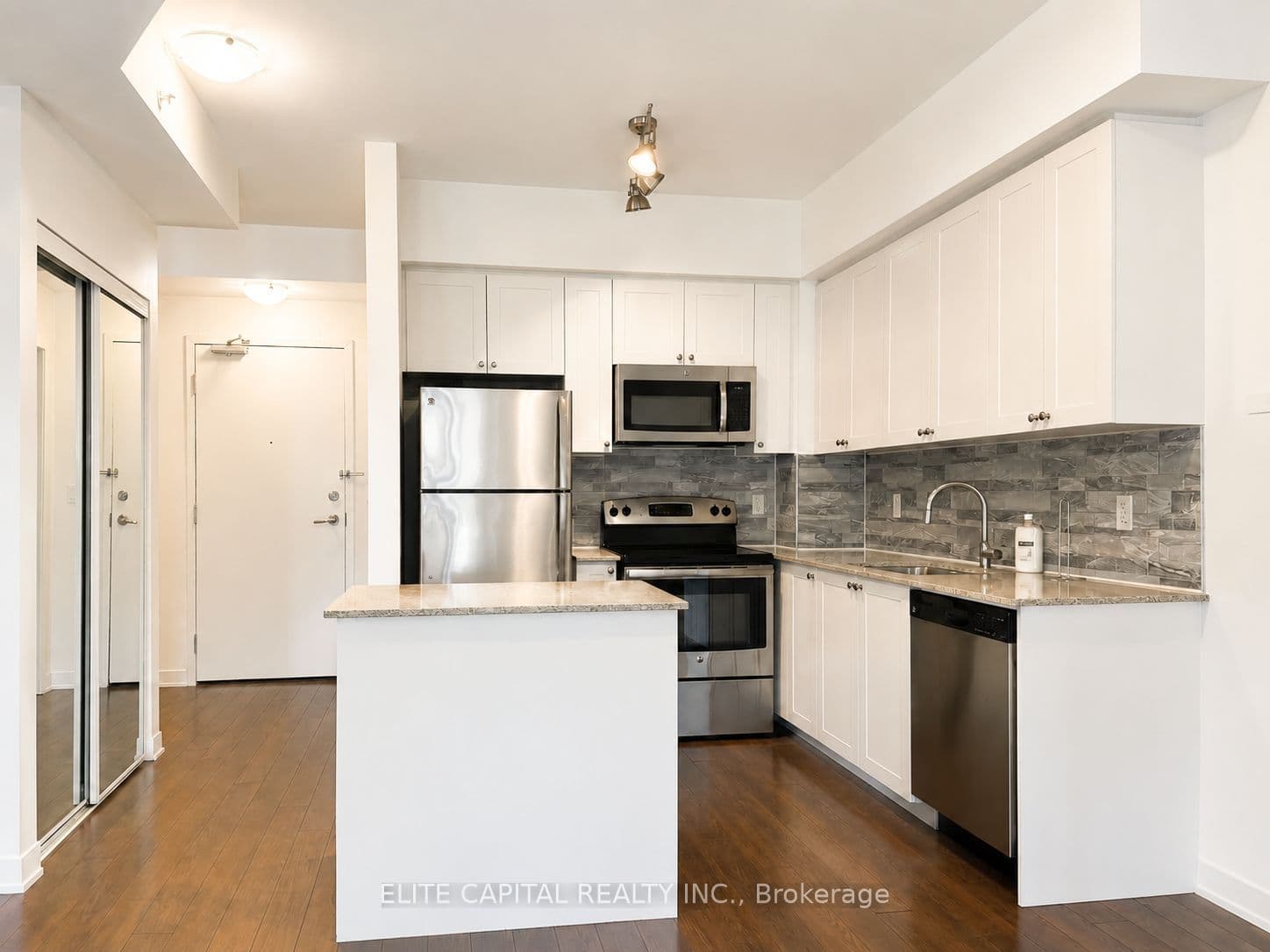 3560 St Clair Avenue E 418, Toronto, ON M1K 0A9