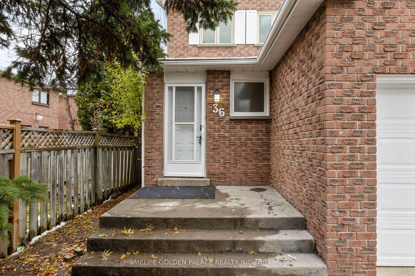 36 Moonlight Lane, Richmond Hill, ON L4C 8K4