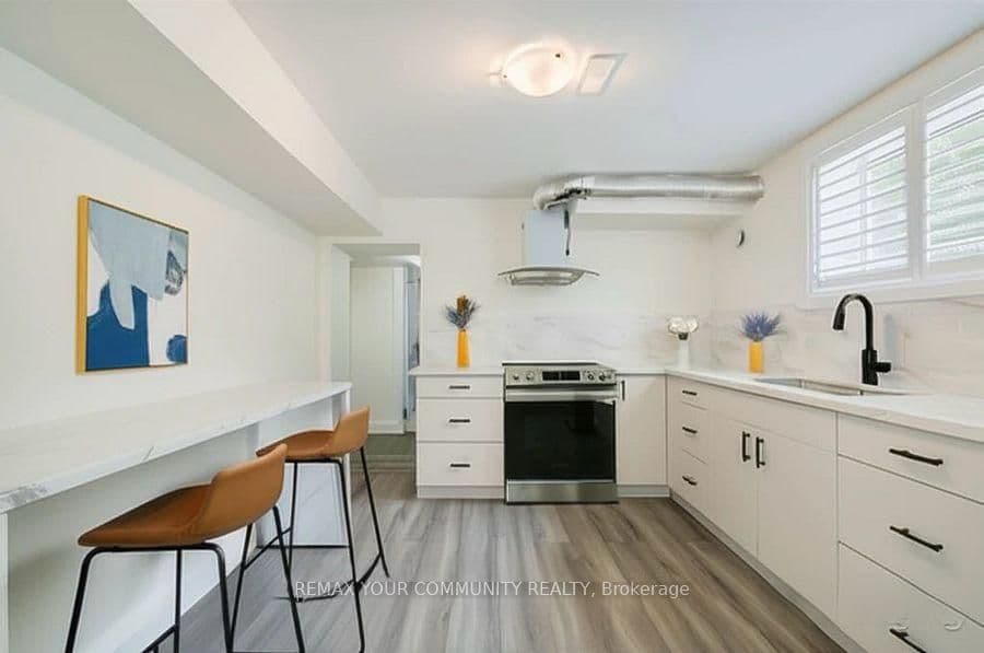 188 Sweeney Drive Walk-out lower level, Toronto, ON M4A 1V4