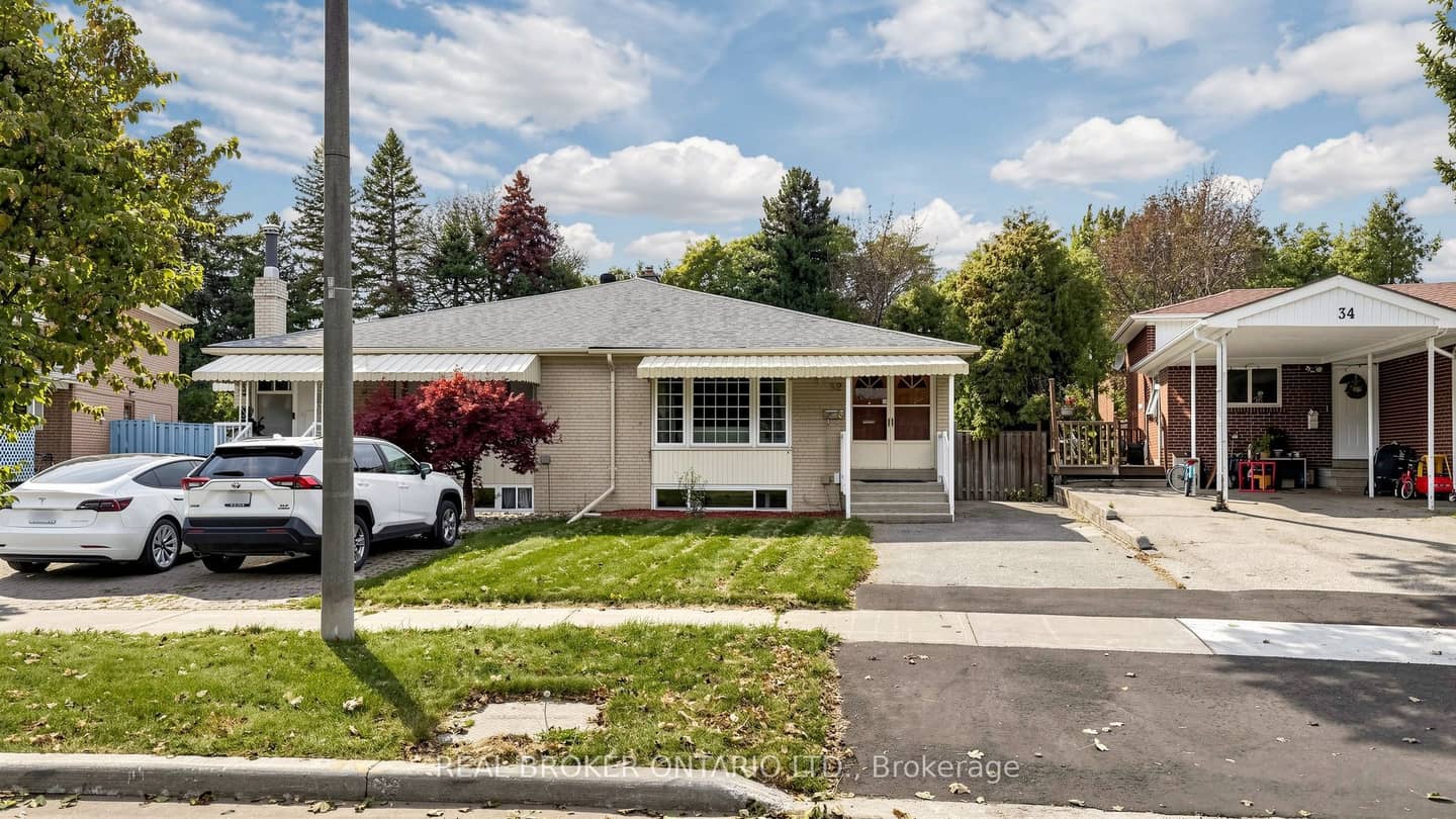 32 Cairnside Crescent, Toronto, ON M2J 3M8
