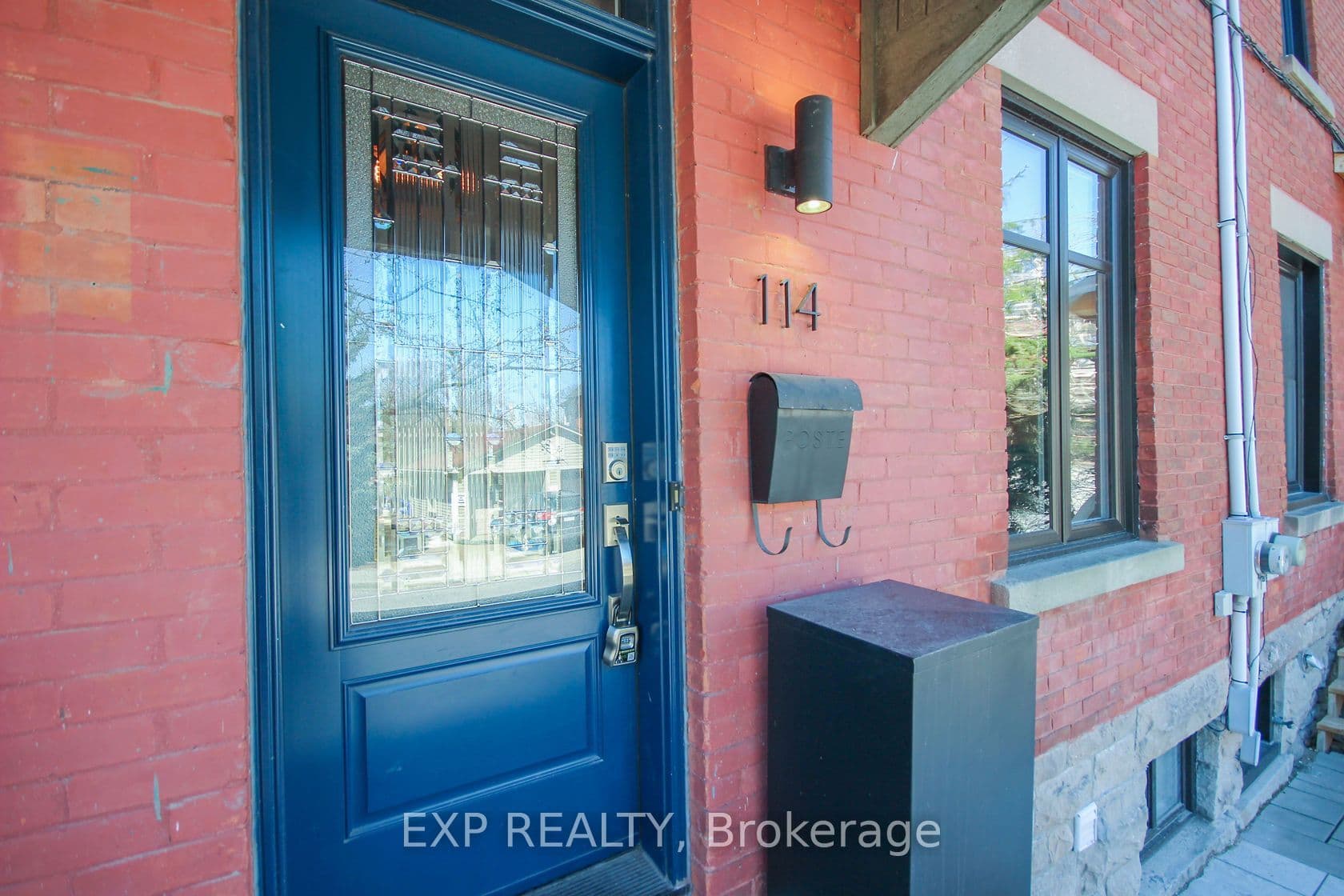 114 Sweetland Avenue, Lower Town - Sandy Hill, ON K1N 7T8