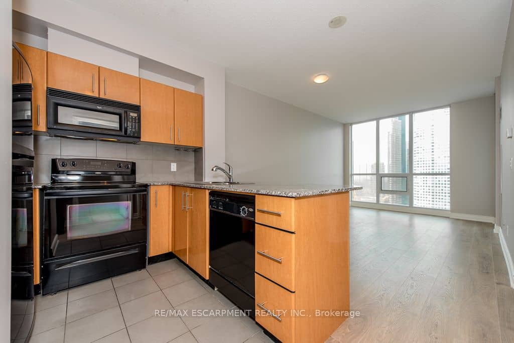 16 Yonge Street 2903, Toronto, ON M5E 2A1