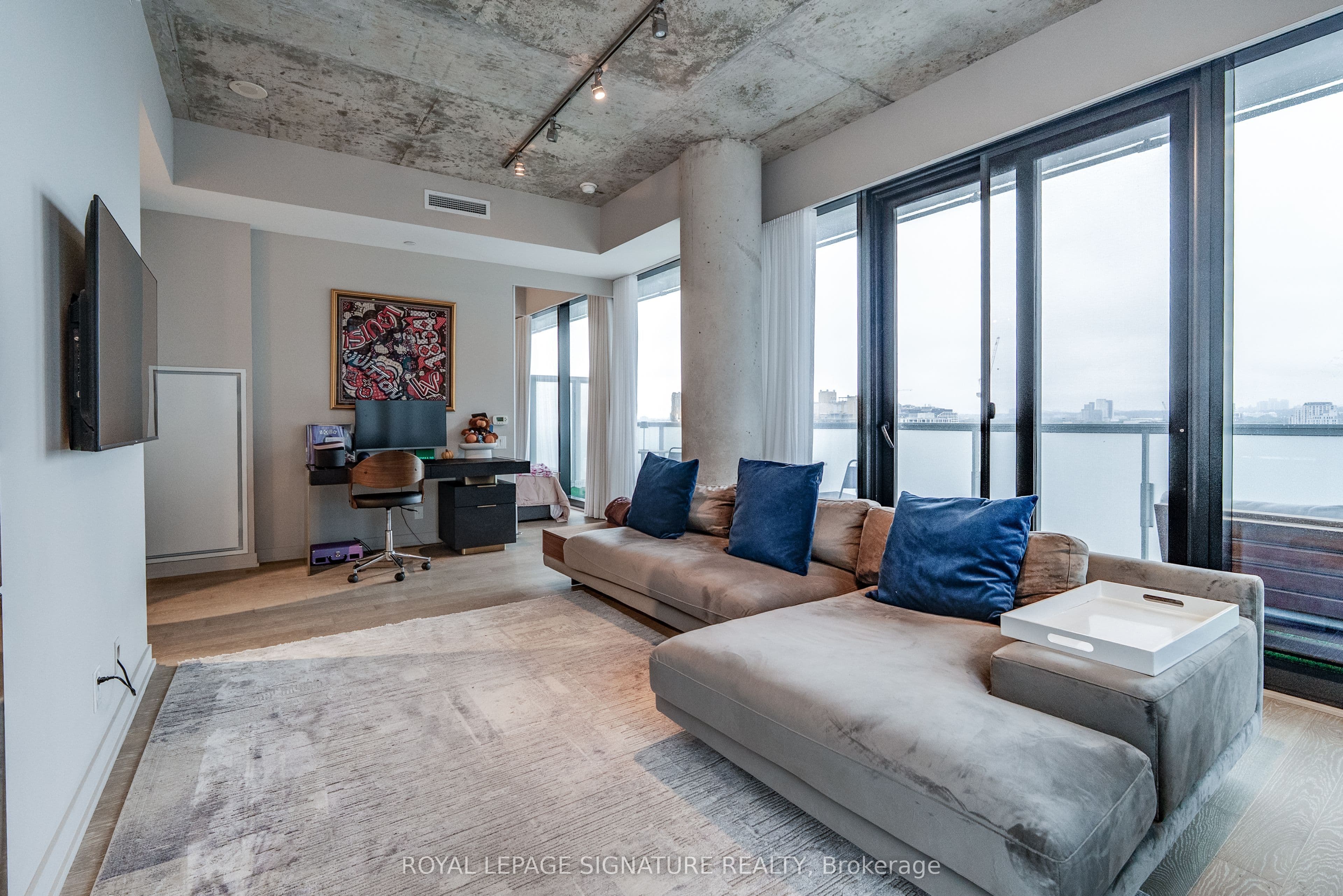 11 Charlotte Street 1606, Toronto, ON M5V 0M6