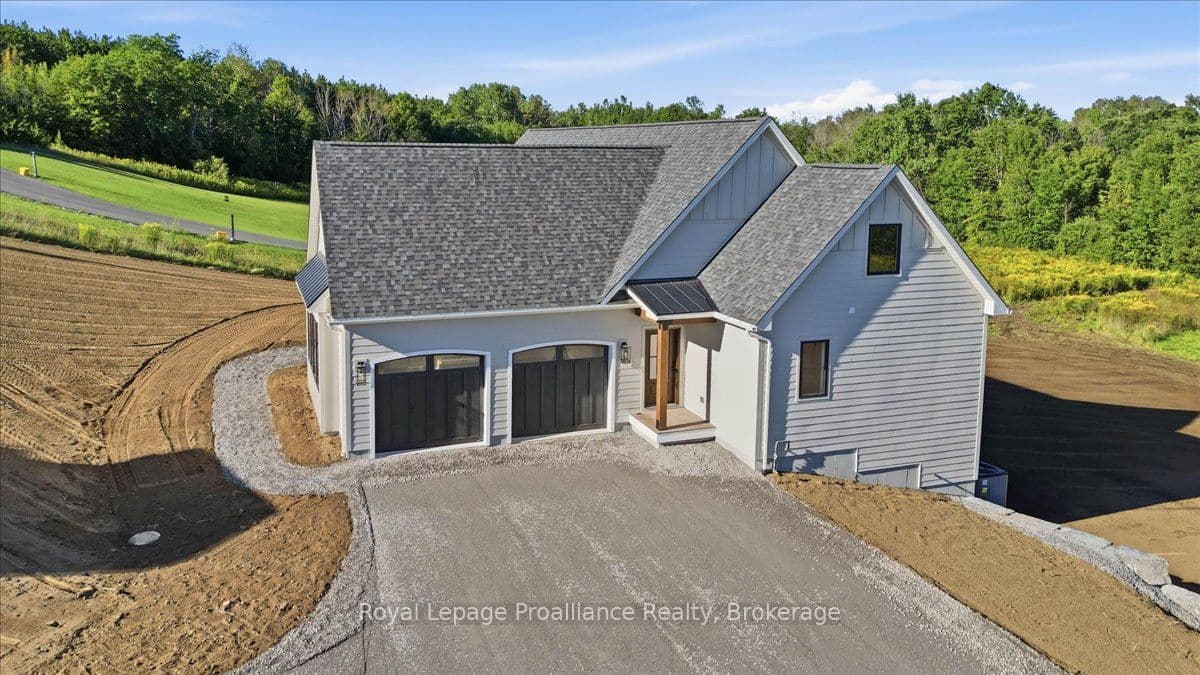 1567 Clearview Road, Centre Hastings, ON K0K 2Y0