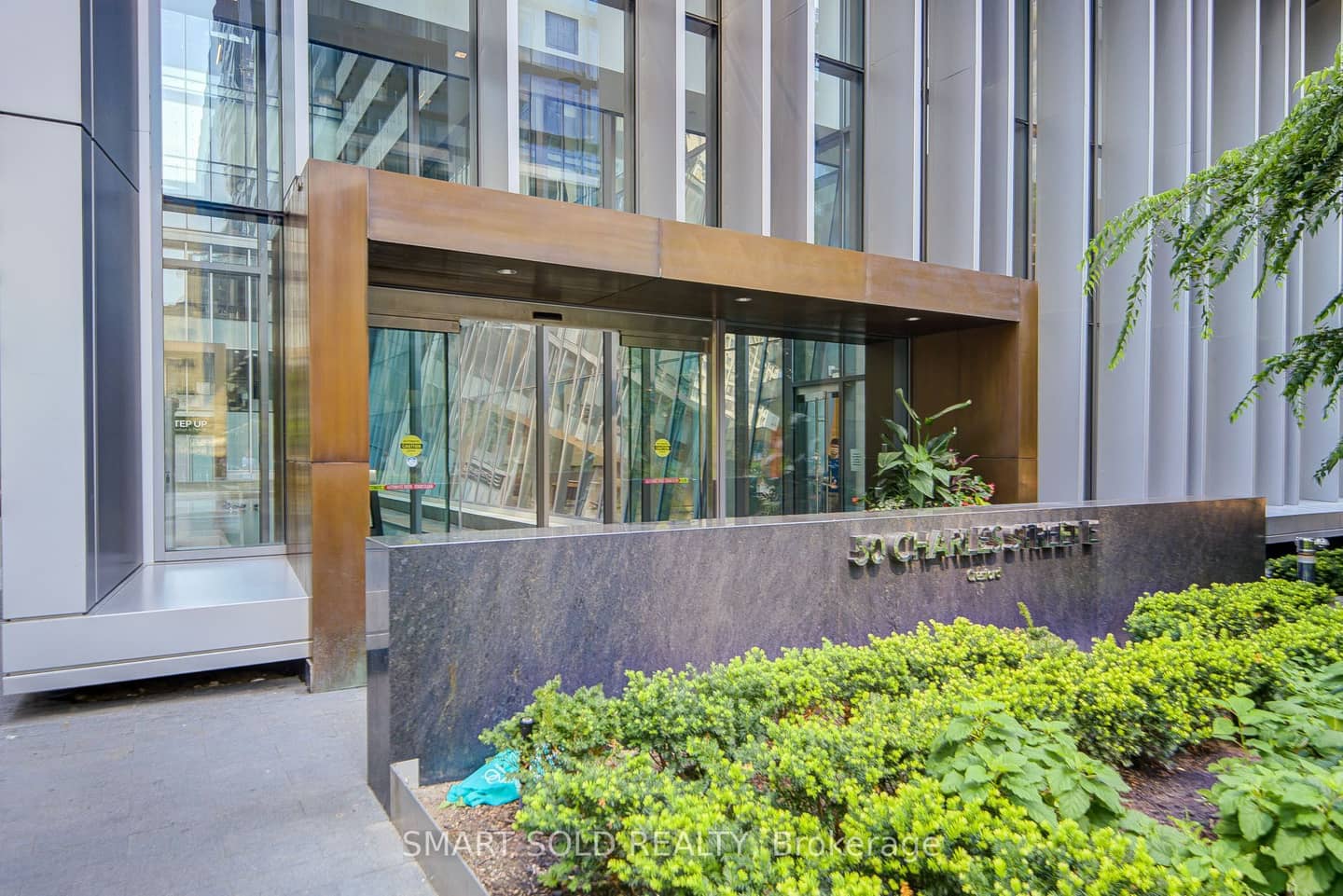 50 Charles Street E 2909, Toronto, ON M4Y 0C3