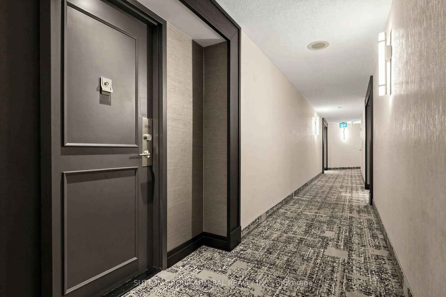 7460 Bathurst Street 806, Vaughan, ON L4J 7K9
