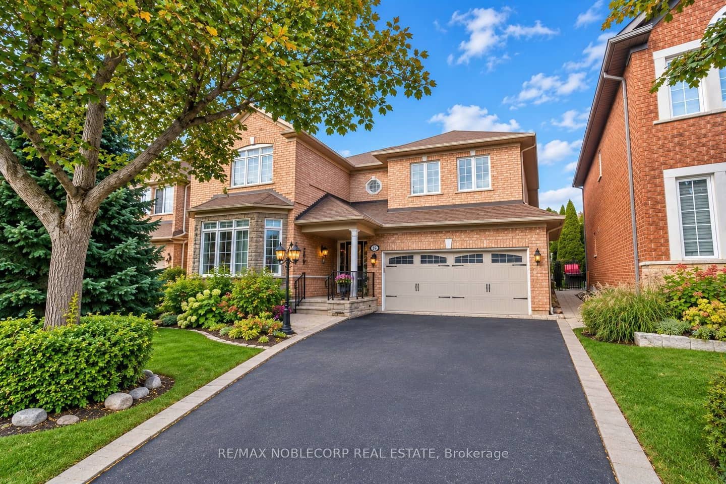 15 Woodland Trail Court, Vaughan, ON L4L 9H9