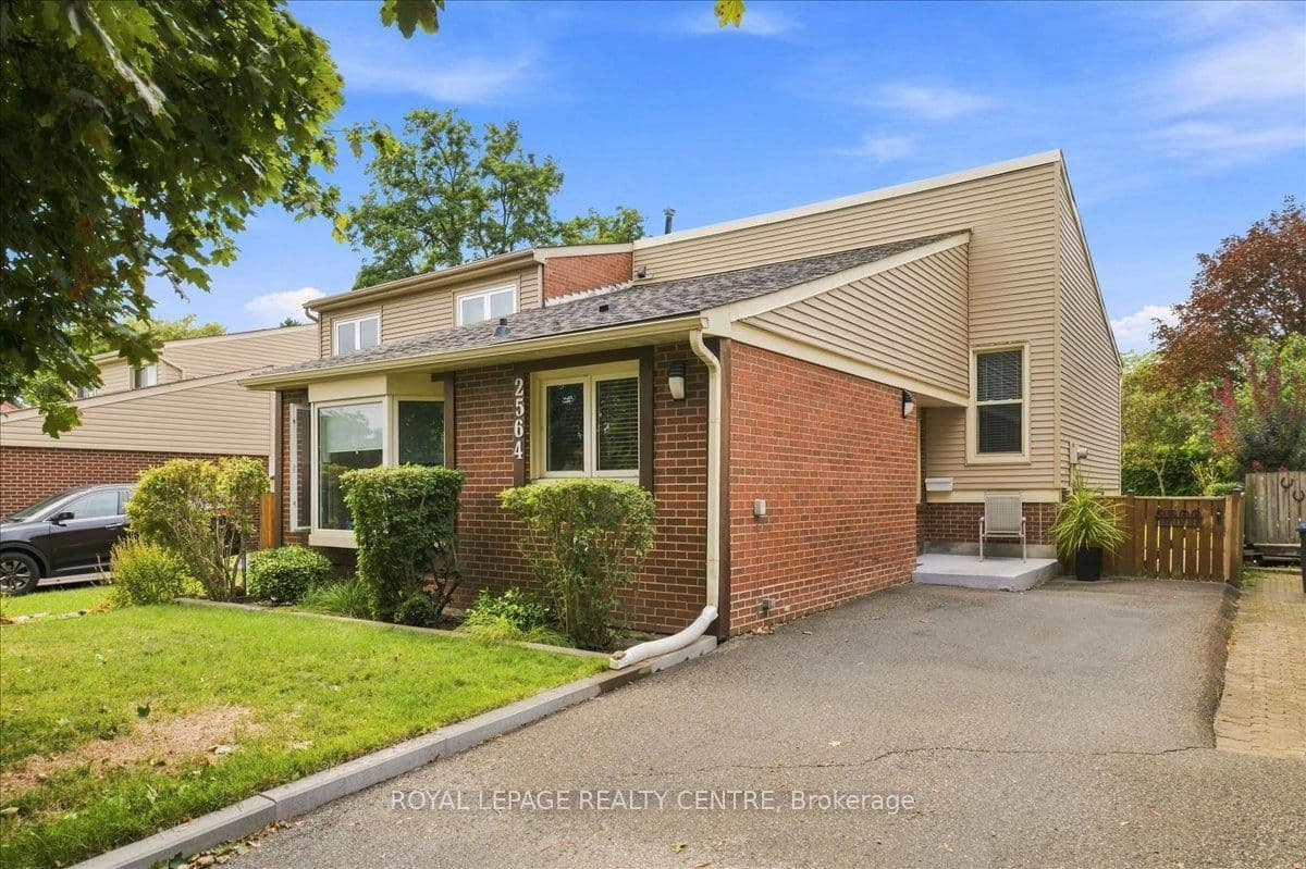 2564 Mainroyal Street, Mississauga, ON L5L 1C9