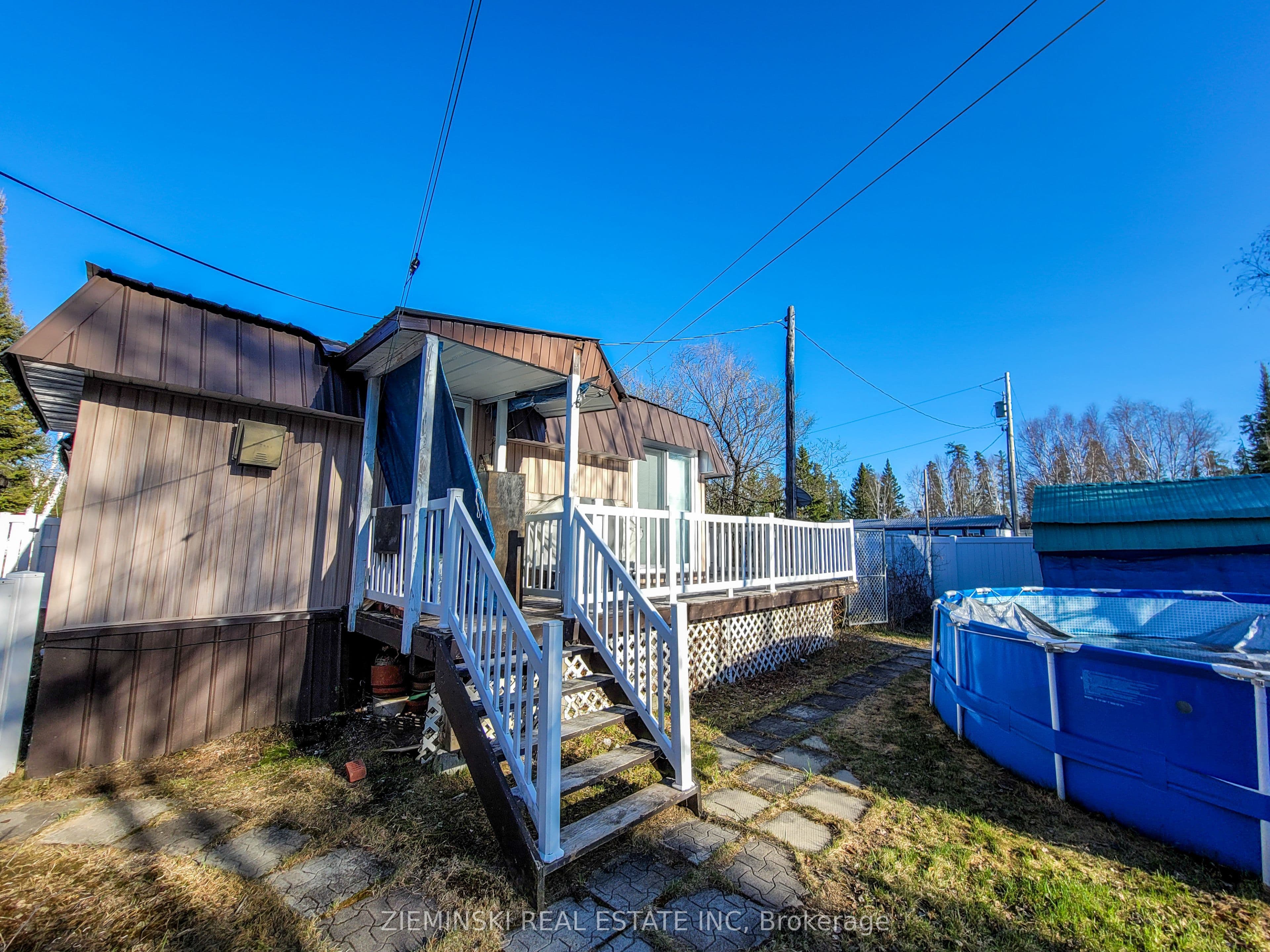 18-8885 Hwy 11 Highway, Iroquois Falls, ON P0K 1G0
