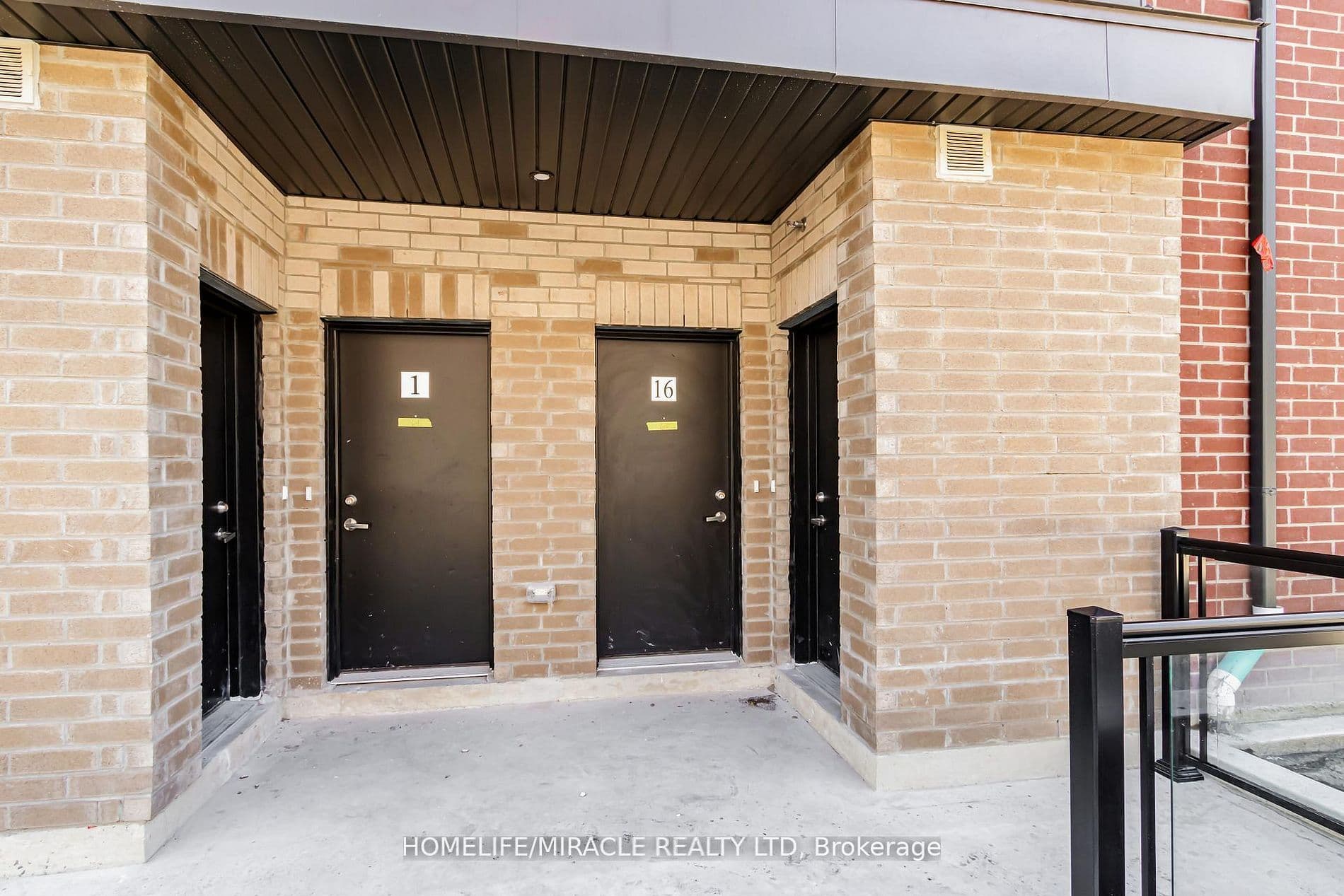 3415 Ridgeway Drive 16, Mississauga, ON L5L 0B9