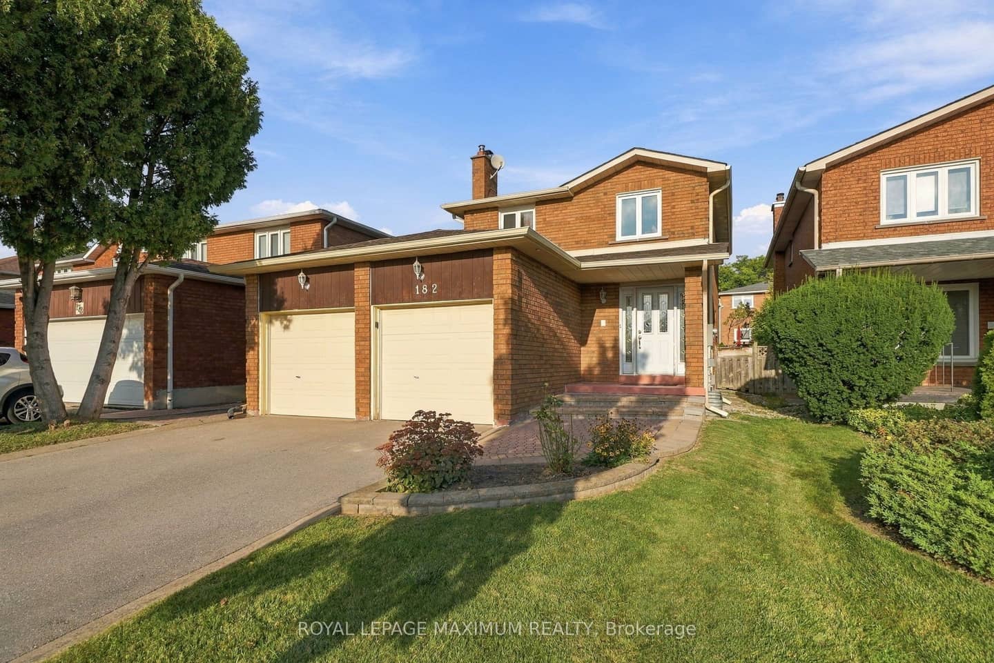 182 Nestor Crescent, Vaughan, ON L4L 5A1