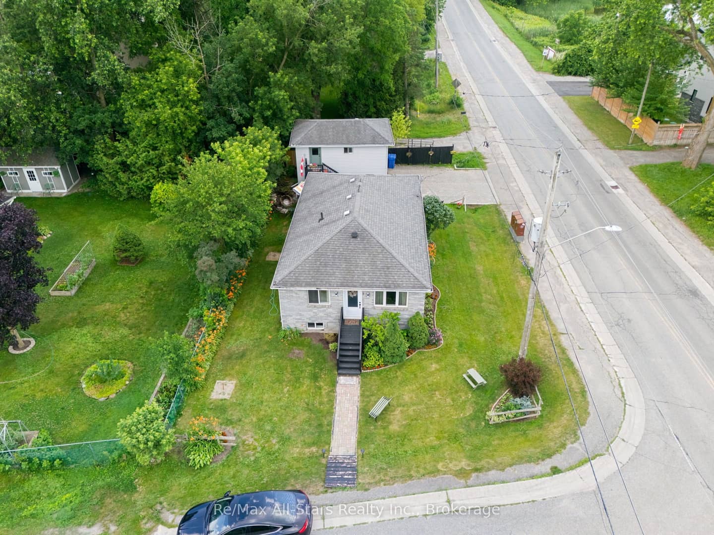 1 Maple Grove Street, Whitchurch-Stouffville, ON L4A 7X3