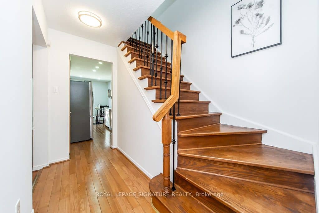 28 Augusta Court, Markham, ON L3T 7K7