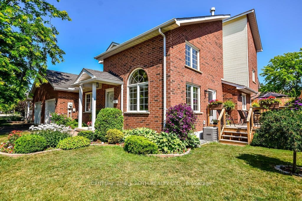60 MUSEUM Drive 505, Orillia, ON L3V 7T9