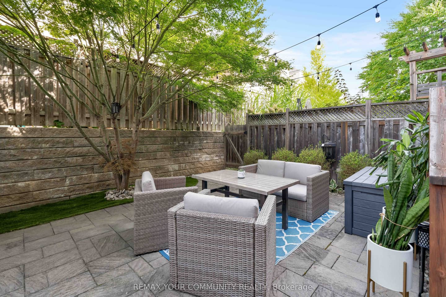 24 Gala Lane, Toronto, ON M8Y 0A9