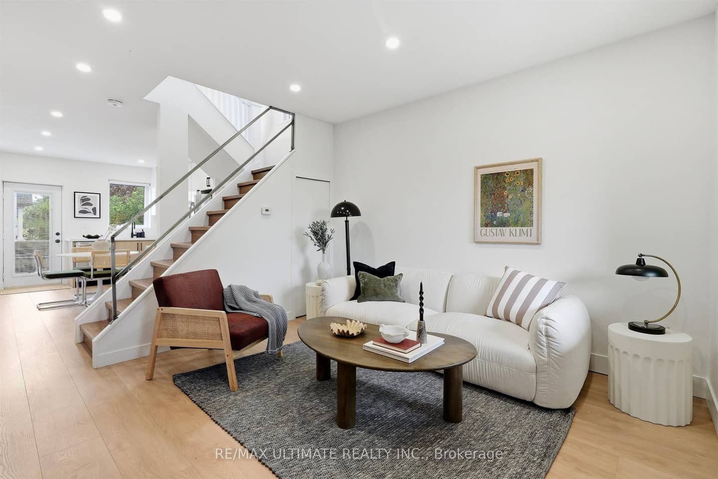90 Rowntree Avenue, Toronto, ON M6N 1S2