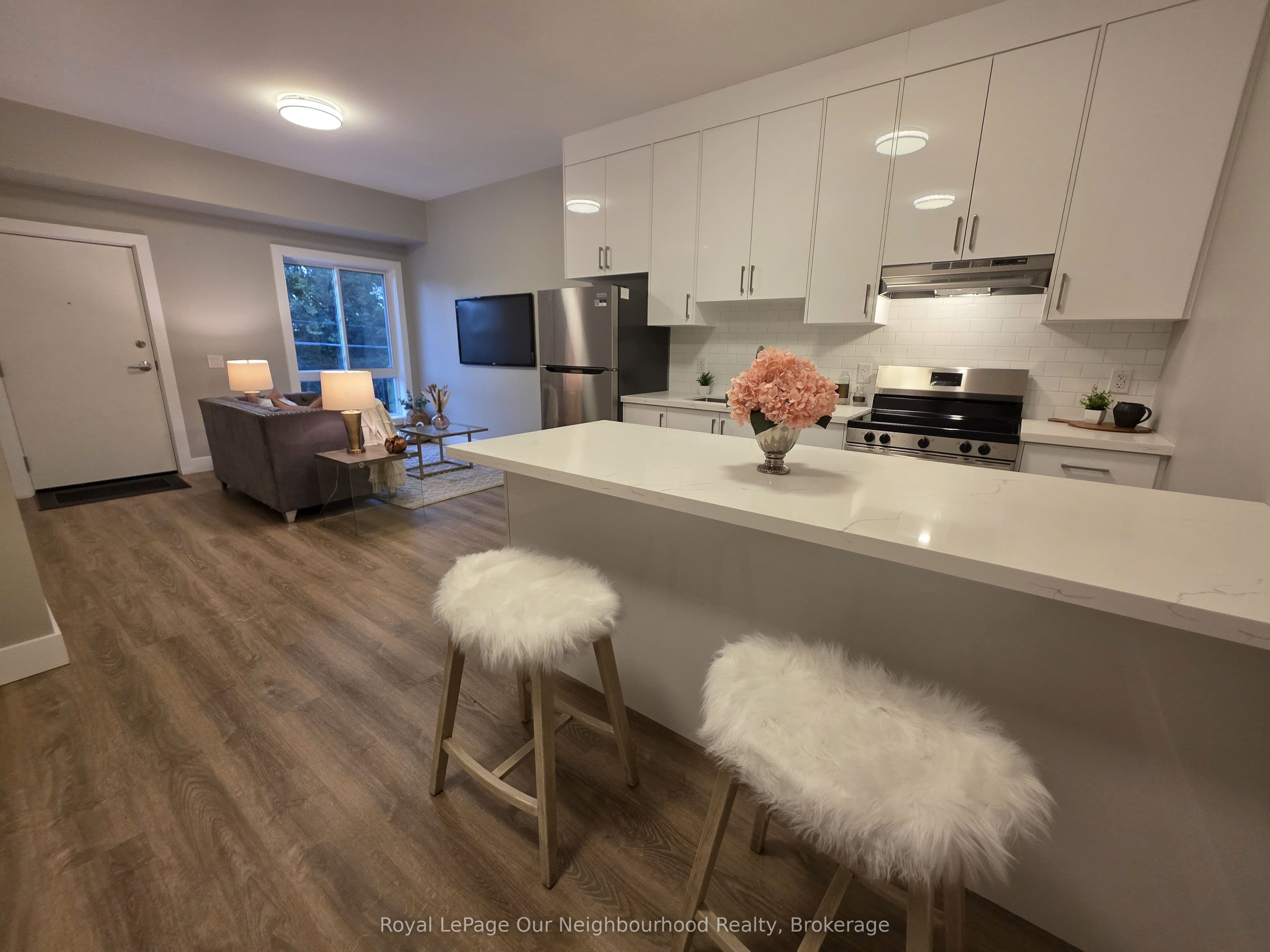199 Pine Street 11, Tay, ON L0K 2C0