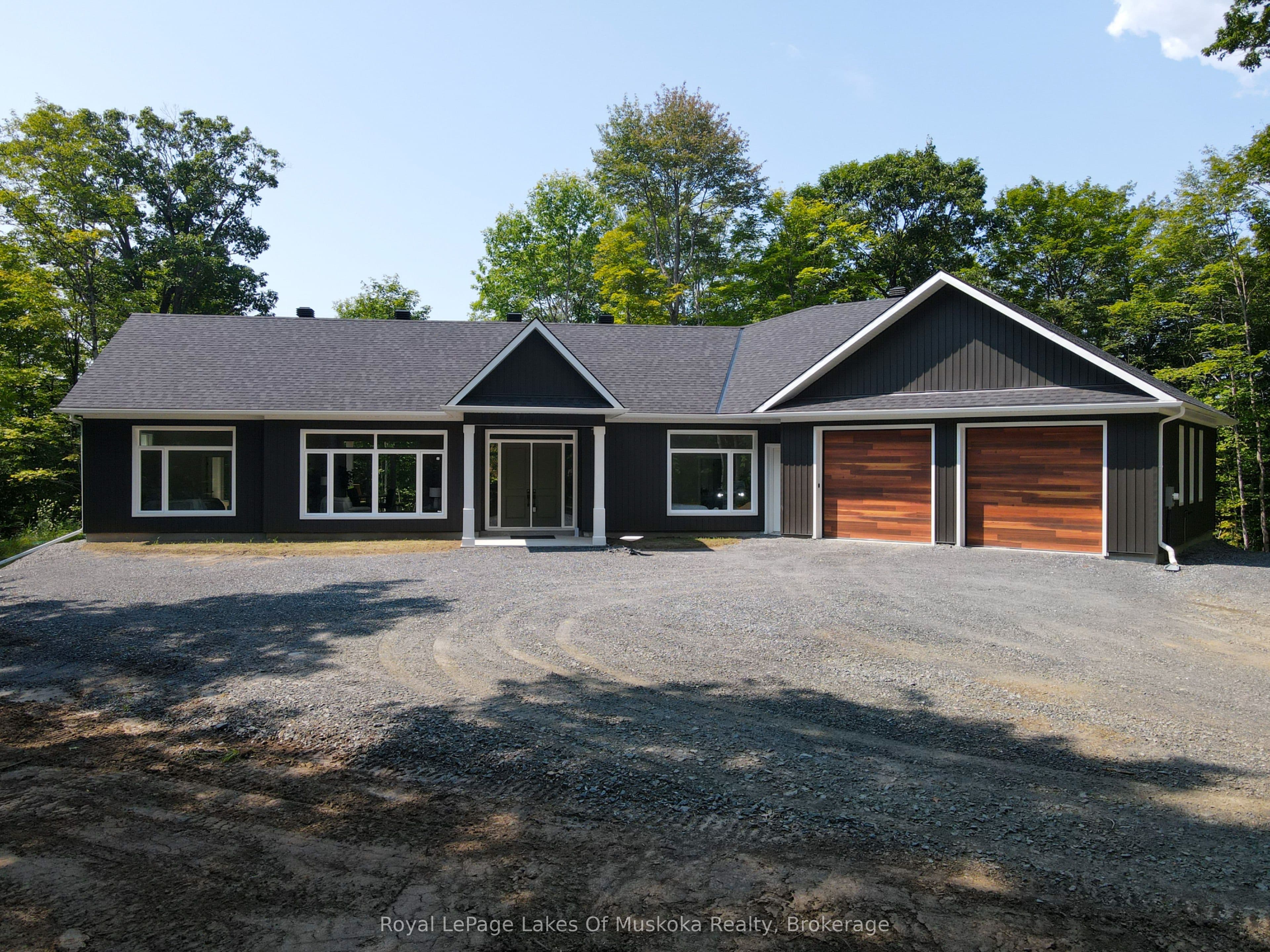 5 Flicker Lane, McDougall, ON P2A 2W9