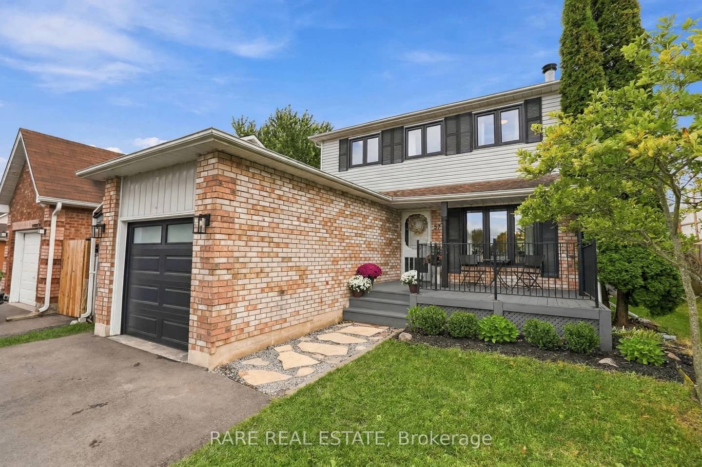 57 Fenwick Avenue, Clarington, ON L1C 4S2