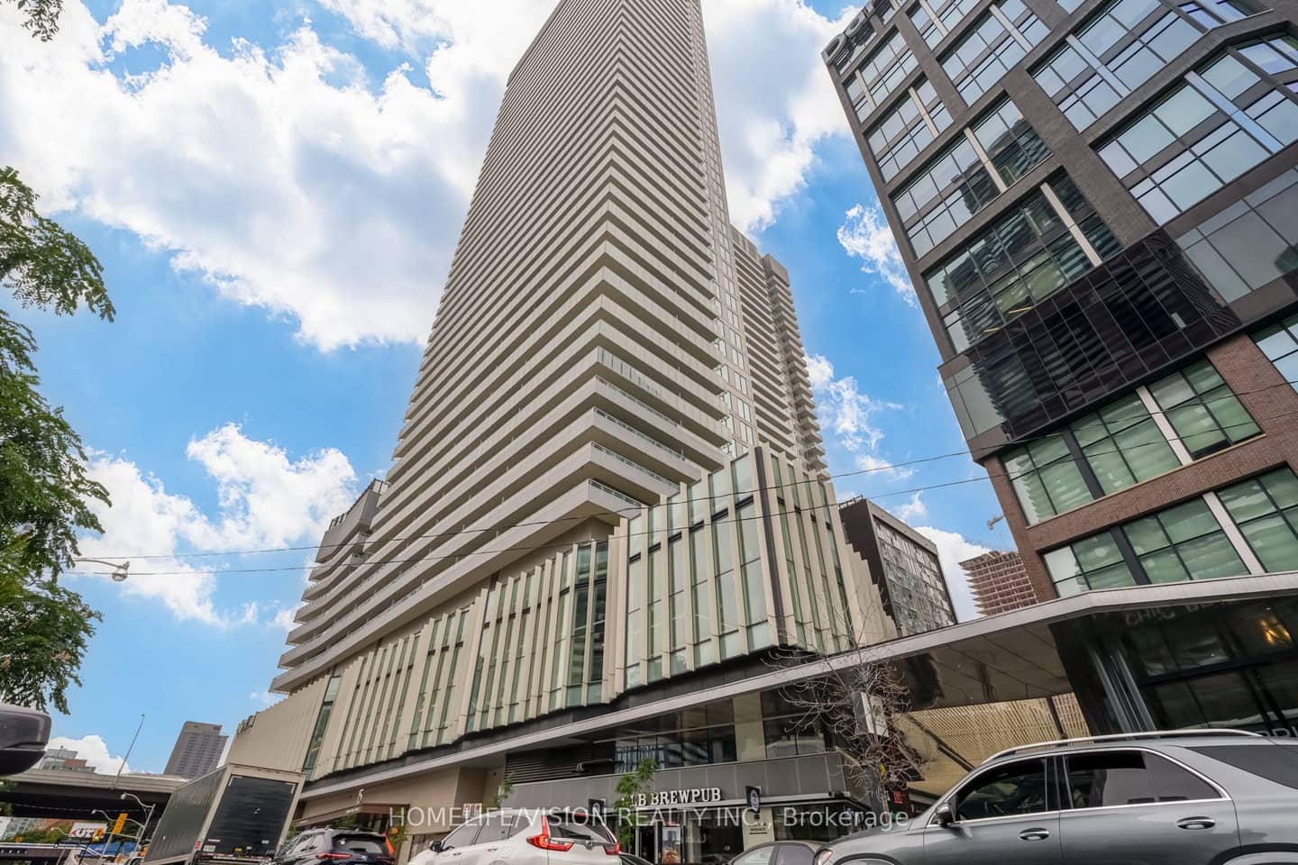 15 Lower Jarvis Street 807, Toronto, ON M5E 0C4