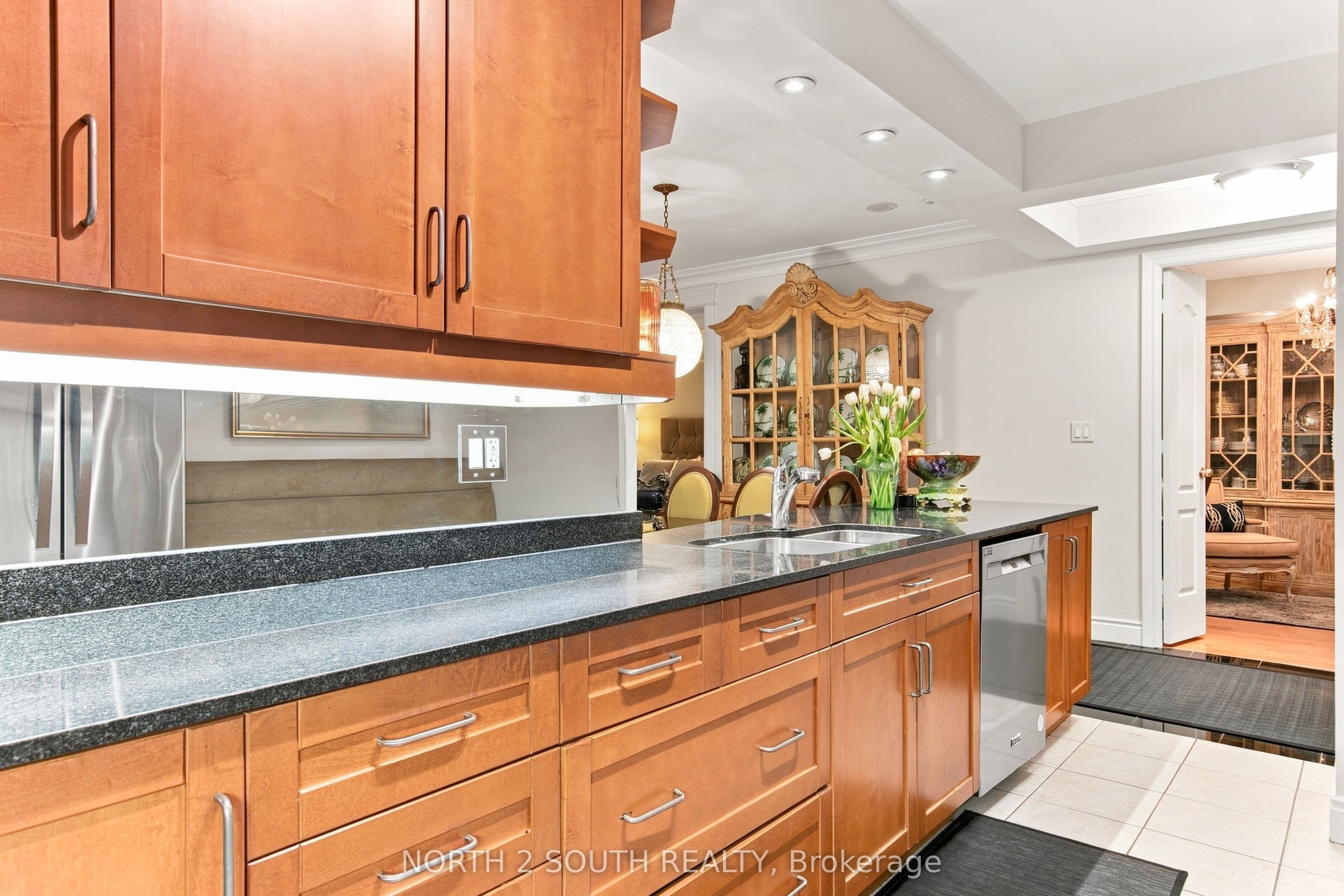 38 William Carson Crescent 116, Toronto, ON M2P 2H2