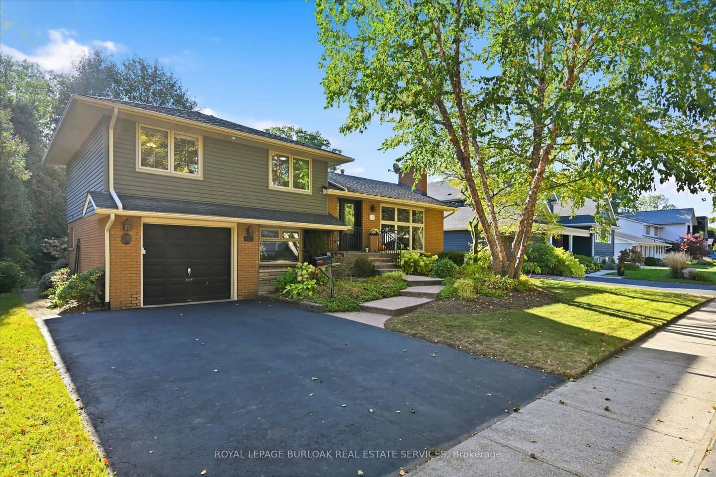 362 Oakwood Drive, Burlington, ON L7N 1X2