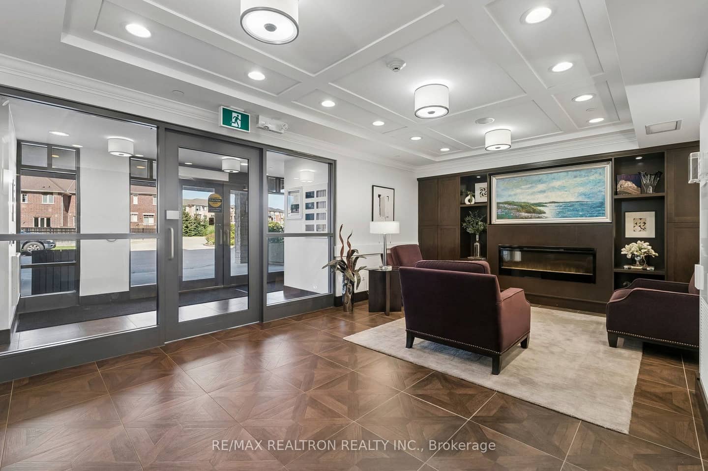 400 William Graham Drive 208, Aurora, ON L4G 1L7