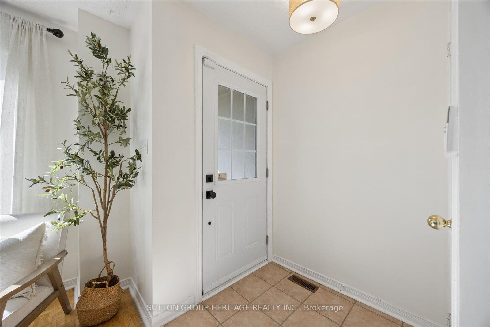 8915 Yonge Street, Richmond Hill, ON L4C 0L5