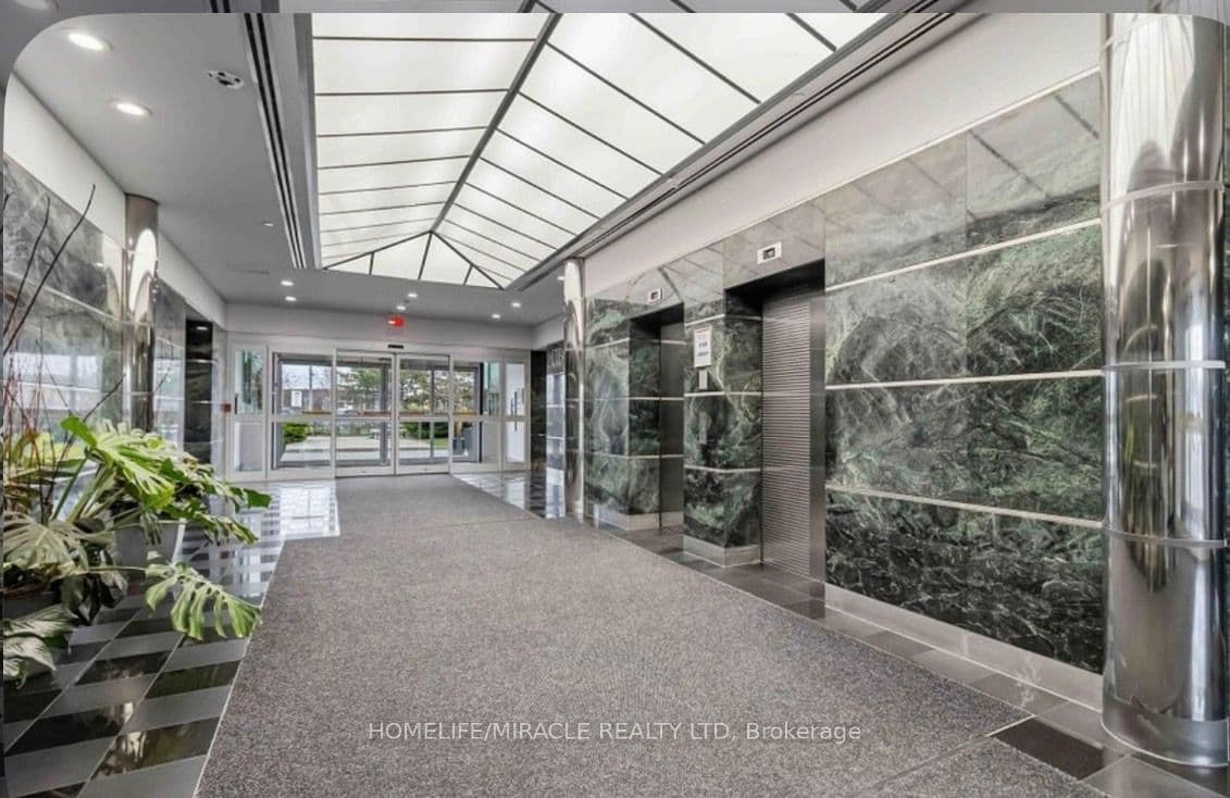 2800 Skymark Avenue 31, Mississauga, ON L4W 5A6