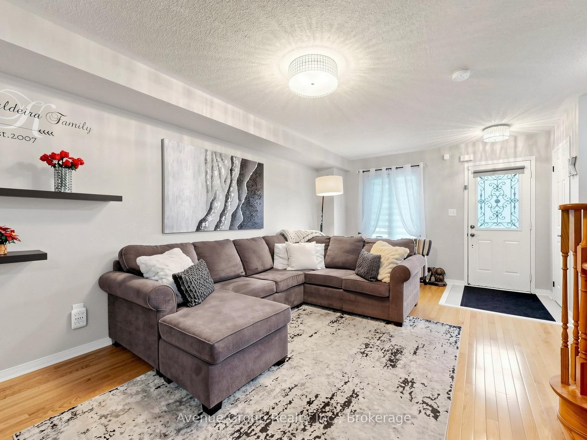 9 Adam Oates Heights, Toronto, ON M3L 0G2