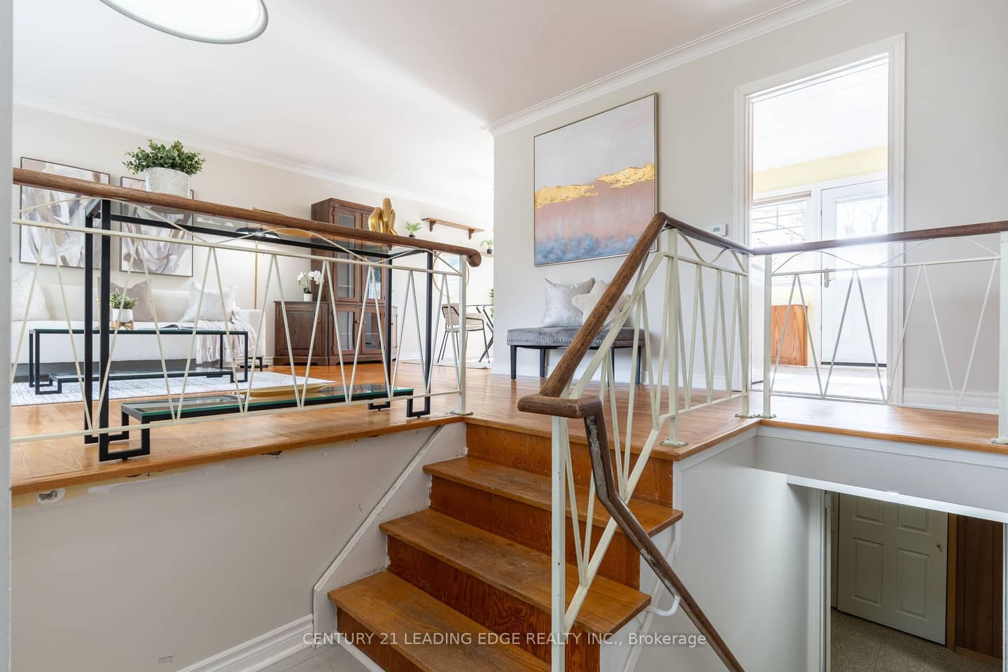 18 Horizon Crescent, Toronto, ON M1T 2G3