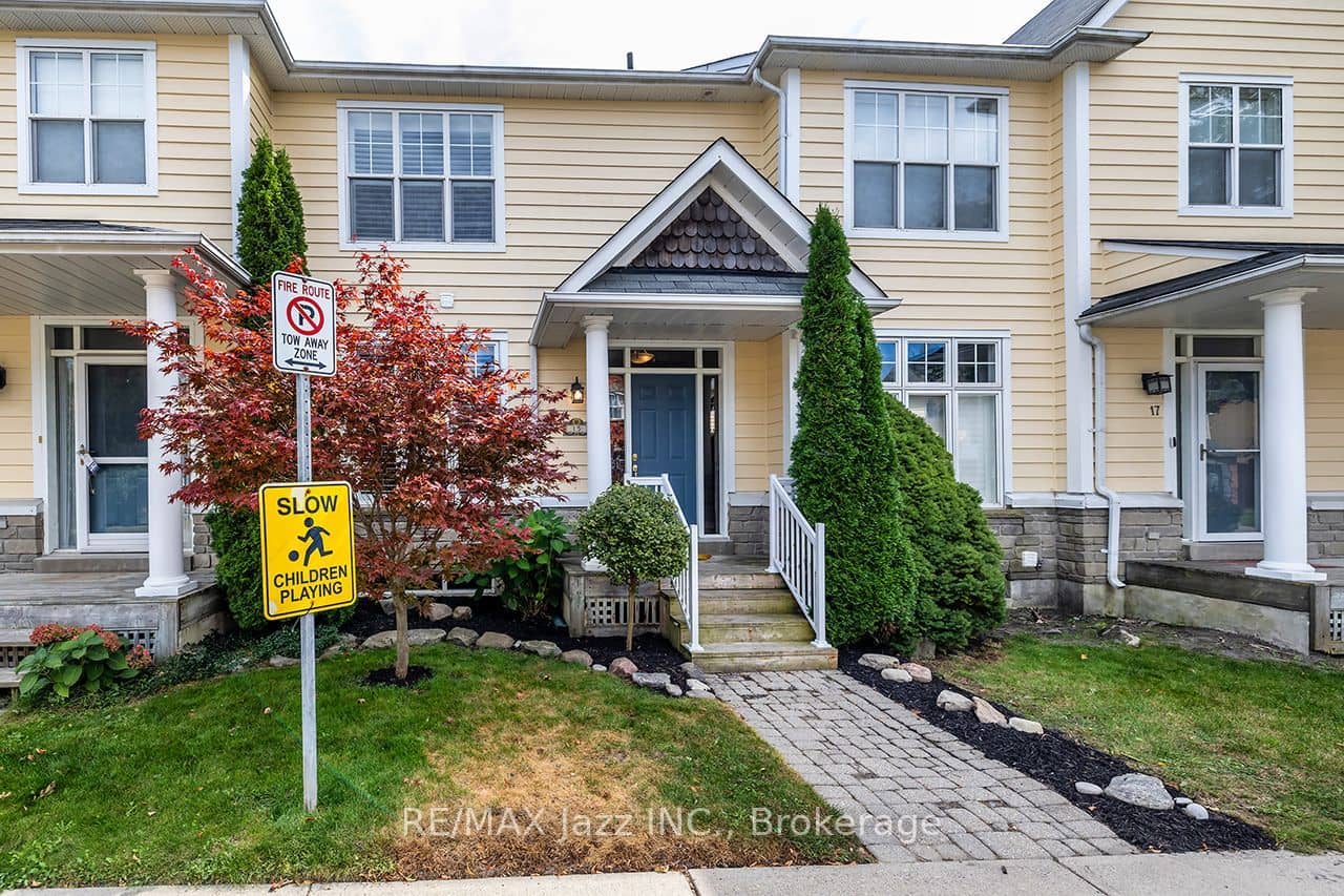 2800 Courtice Road 15, Clarington, ON L1E 2M6
