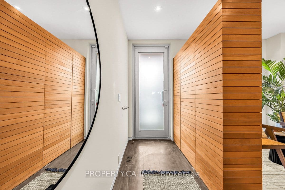 270 Euclid Avenue, Toronto, ON M6J 2K2
