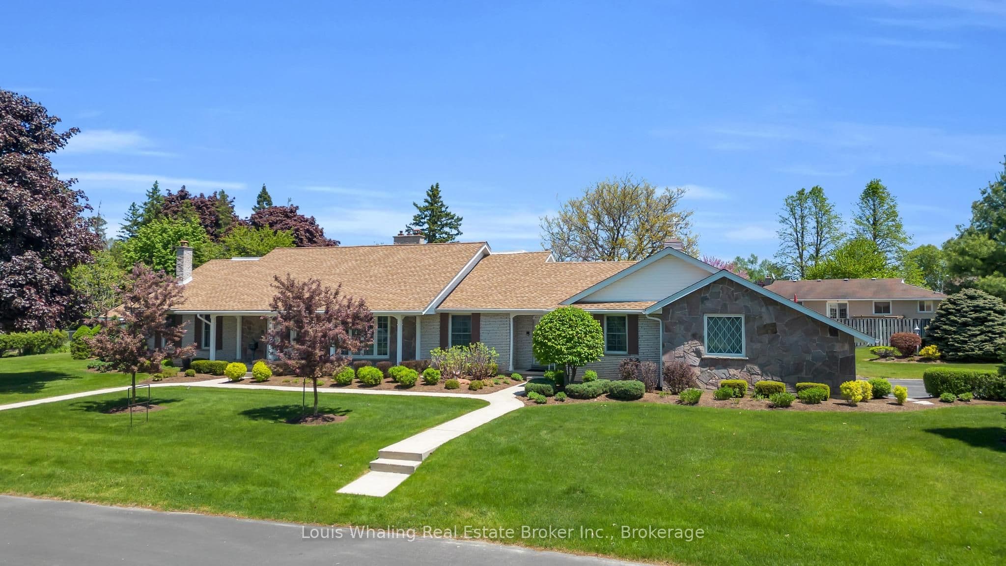 241 4th Avenue, Hanover, ON N4N 2B6