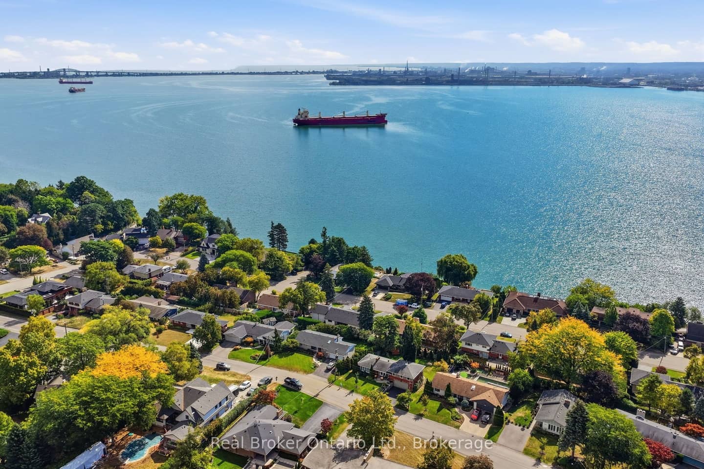 841 Danforth Place, Burlington, ON L7T 1S1