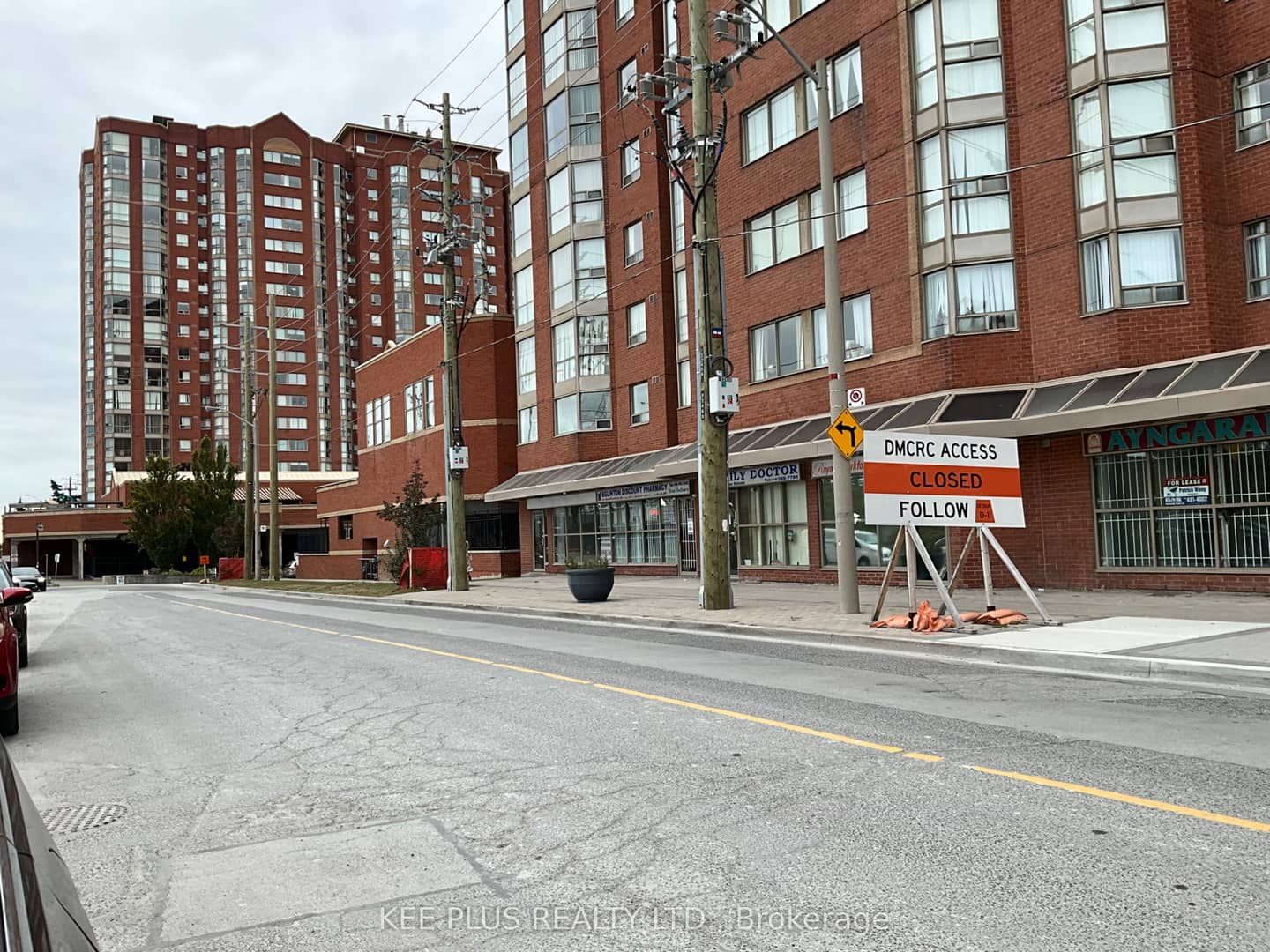2466 E Eglinton Avenue E 819, Toronto, ON M1K 5J8