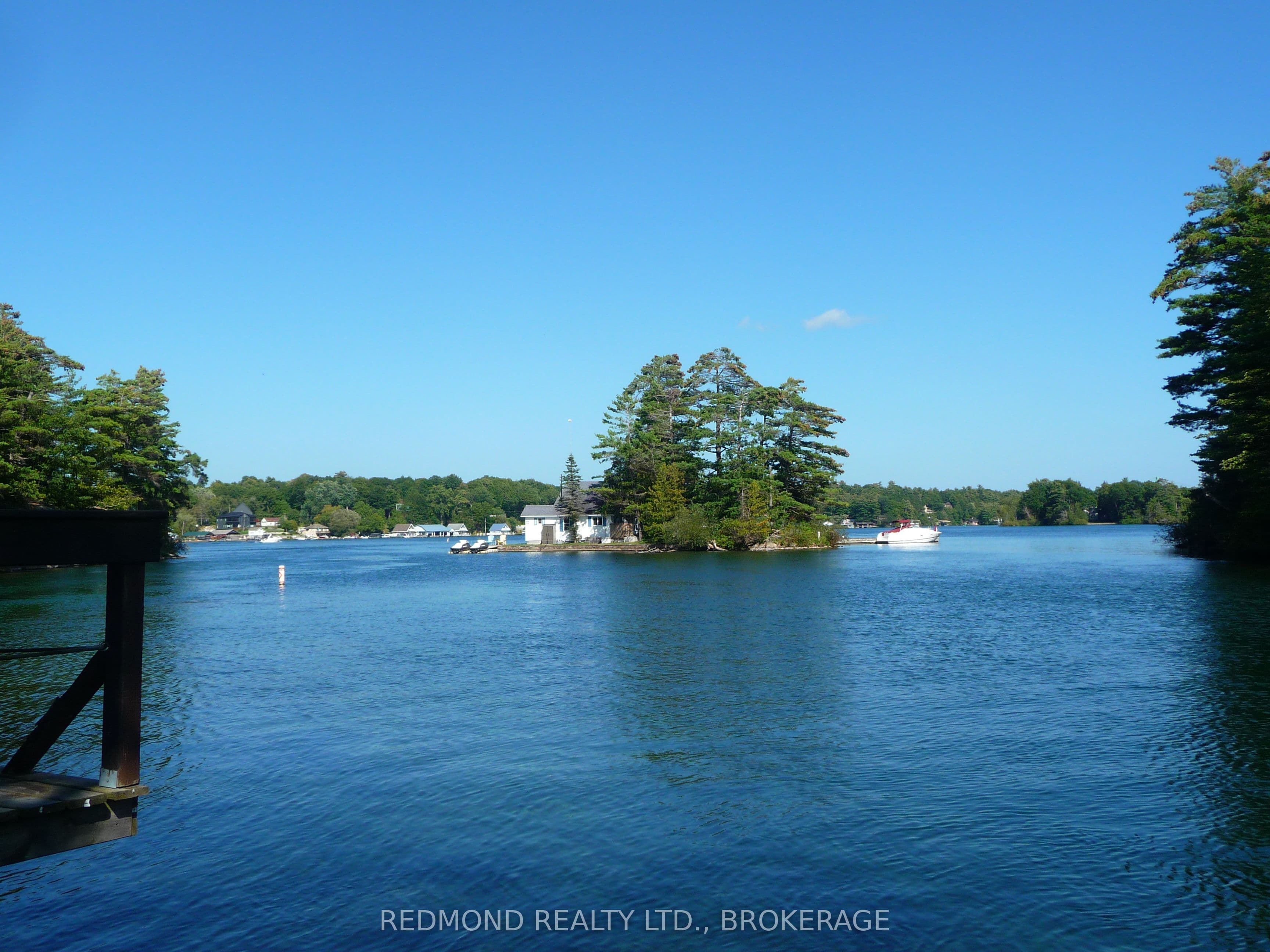1 77D & 77E Island, Leeds and the Thousand Islands, ON K0E 1L0
