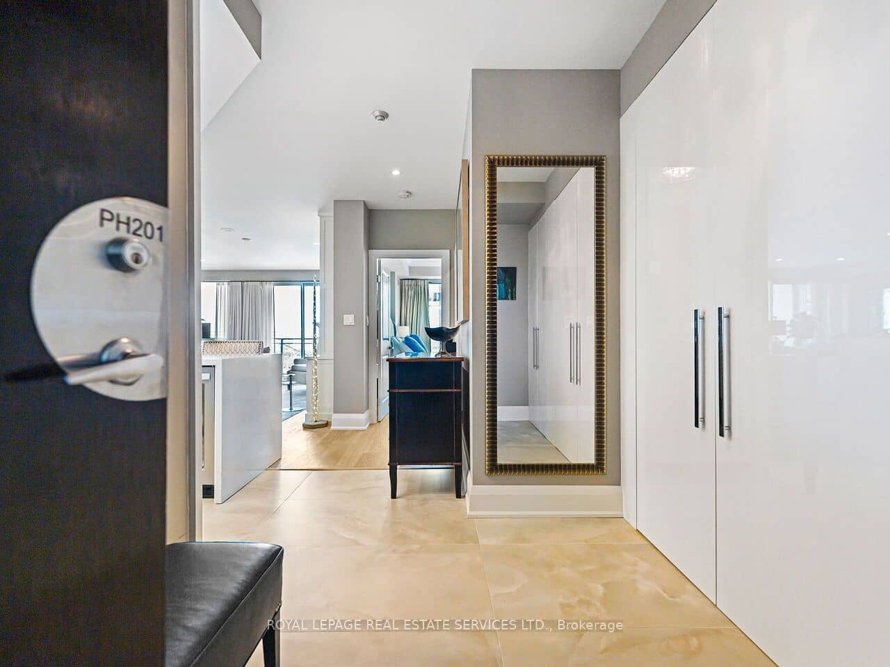88 Palace Pier Court PH201, Toronto, ON M8V 4C2
