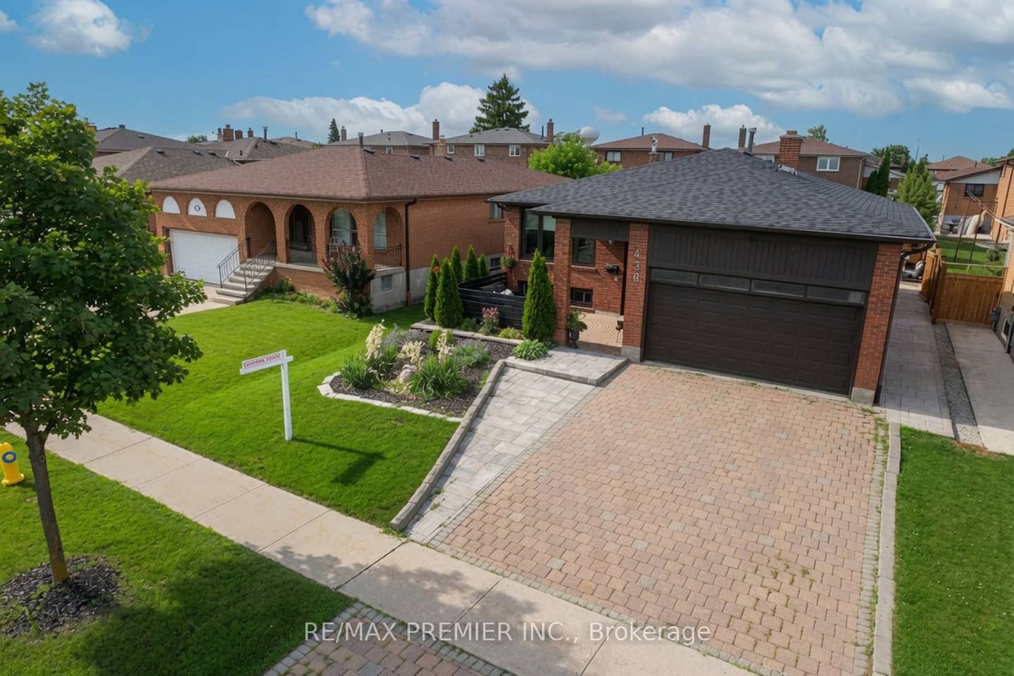 438 Woodbridge Avenue, Vaughan, ON L4L 2T4