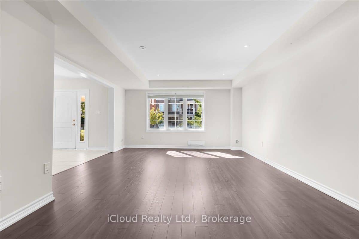 3047 George Savage Avenue, Oakville, ON L6M 0Y8