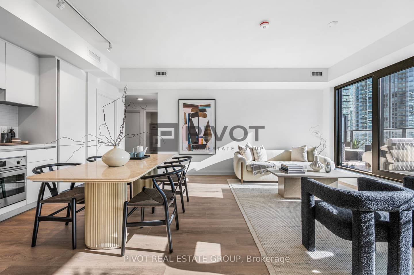 4015 The Exchange 1307, Mississauga, ON L5B 0N9