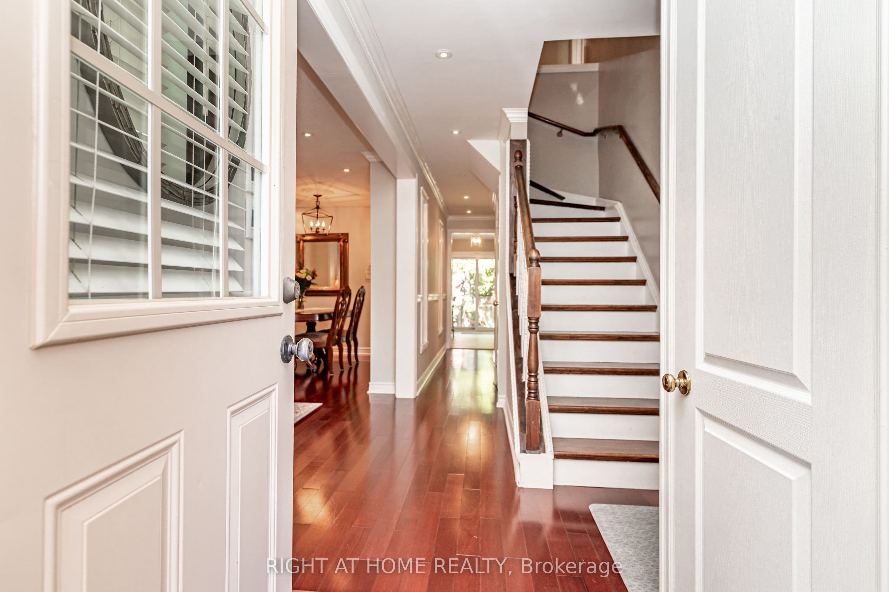 2272 Mowat Avenue 9, Oakville, ON L6H 5L8