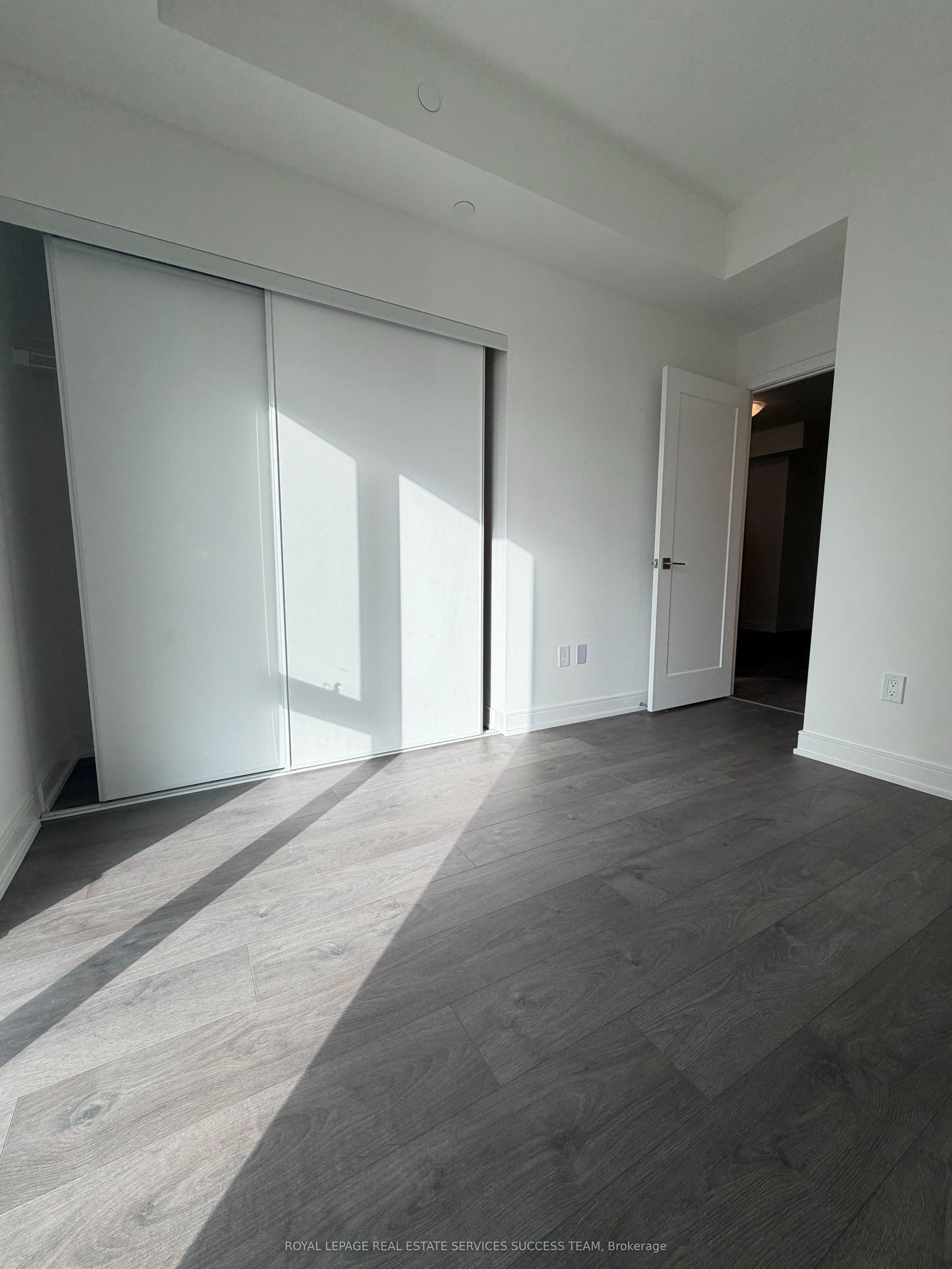 715 Davis Drive B809, Newmarket, ON L3Y 0J2